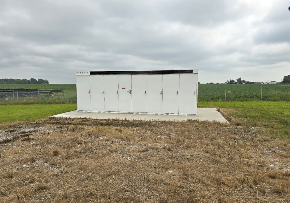 Battery energy storage enclosure at the Grinnell site